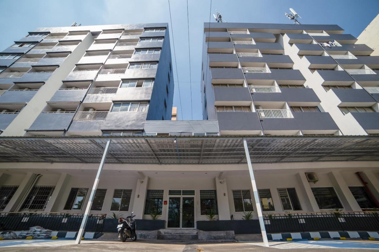 Oyo 602 L'Hotel Bangkok Dış mekan fotoğraf