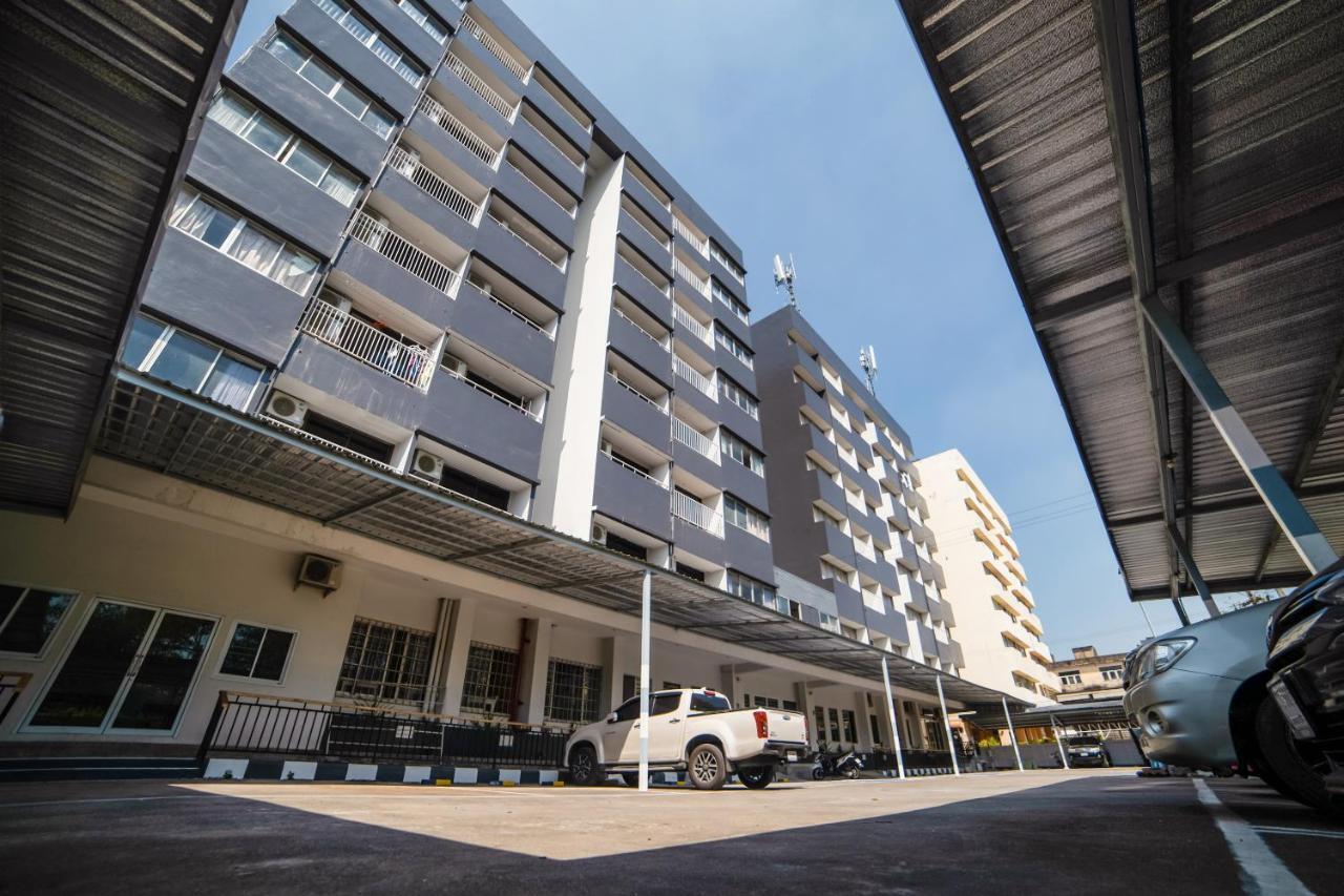 Oyo 602 L'Hotel Bangkok Dış mekan fotoğraf